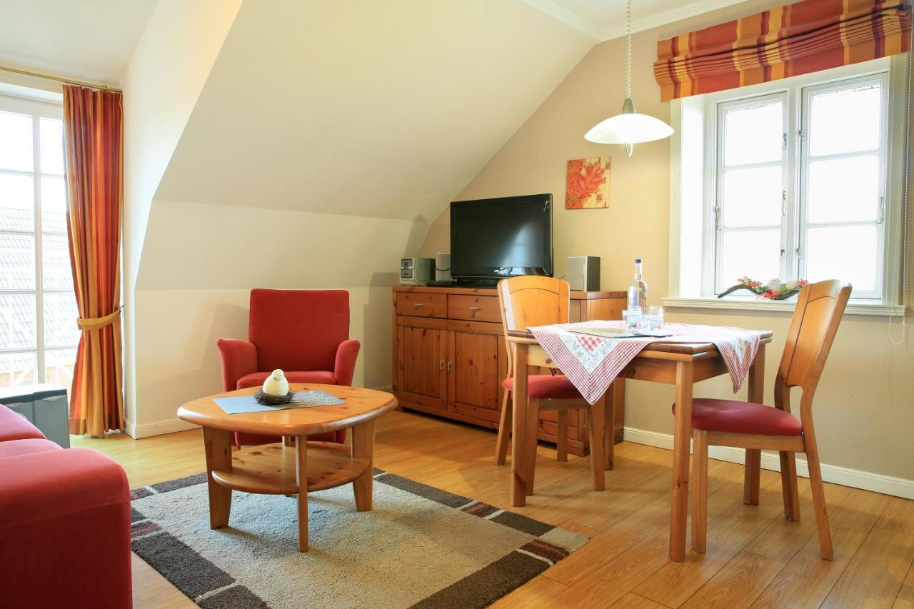 Gasthaus Knudsen Utersum Buitenkant foto
