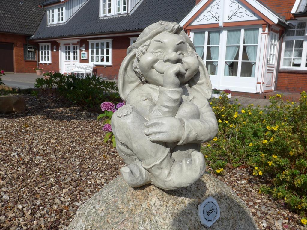 Gasthaus Knudsen Utersum Buitenkant foto