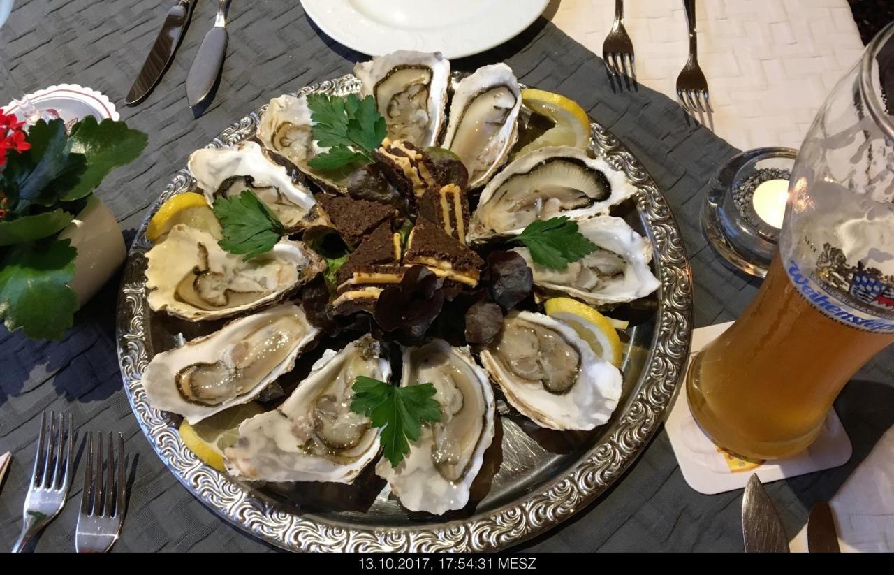 Gasthaus Knudsen Utersum Buitenkant foto